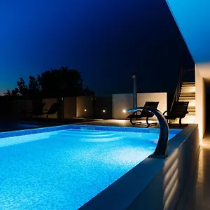 Lena Luxury Apartament