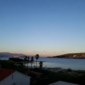 Nika , Trogir Chorwacja